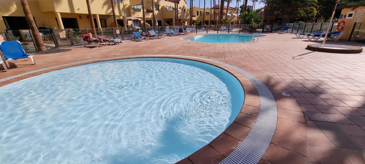 Oasis Royal 3 Piscinas Apartment คอร์ราเลโฮ ภายนอก รูปภาพ