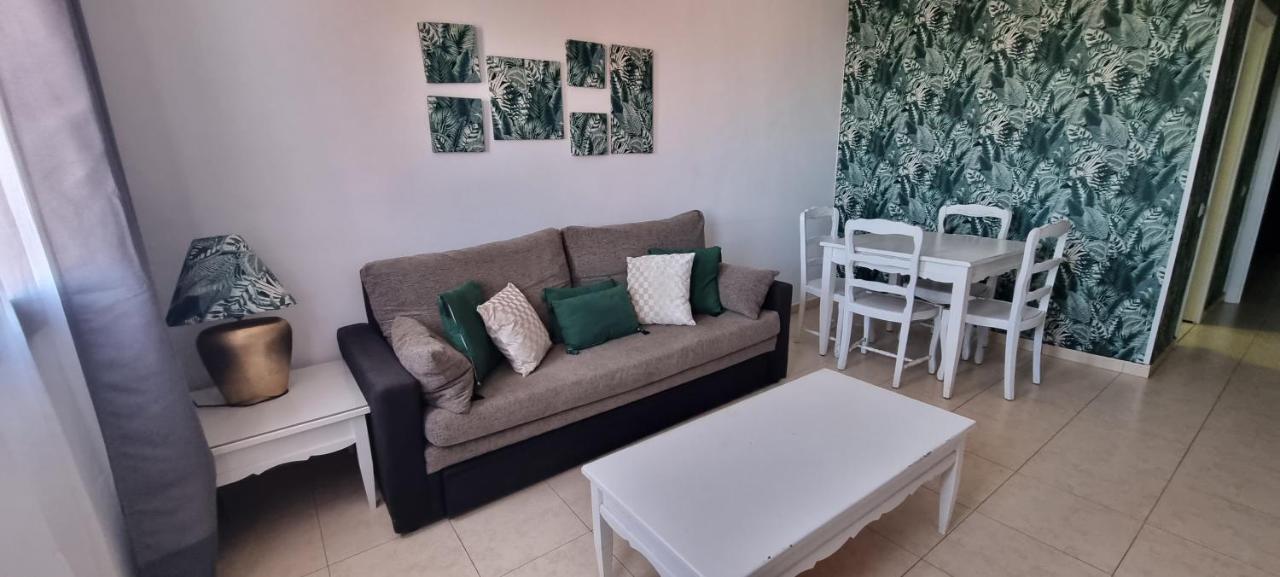 Oasis Royal 3 Piscinas Apartment คอร์ราเลโฮ ภายนอก รูปภาพ